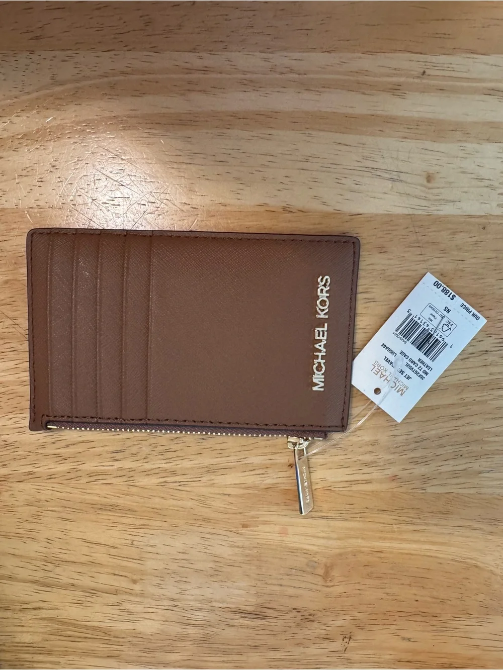 NWT defect Michael Kors Brown Leather Zip Card Case